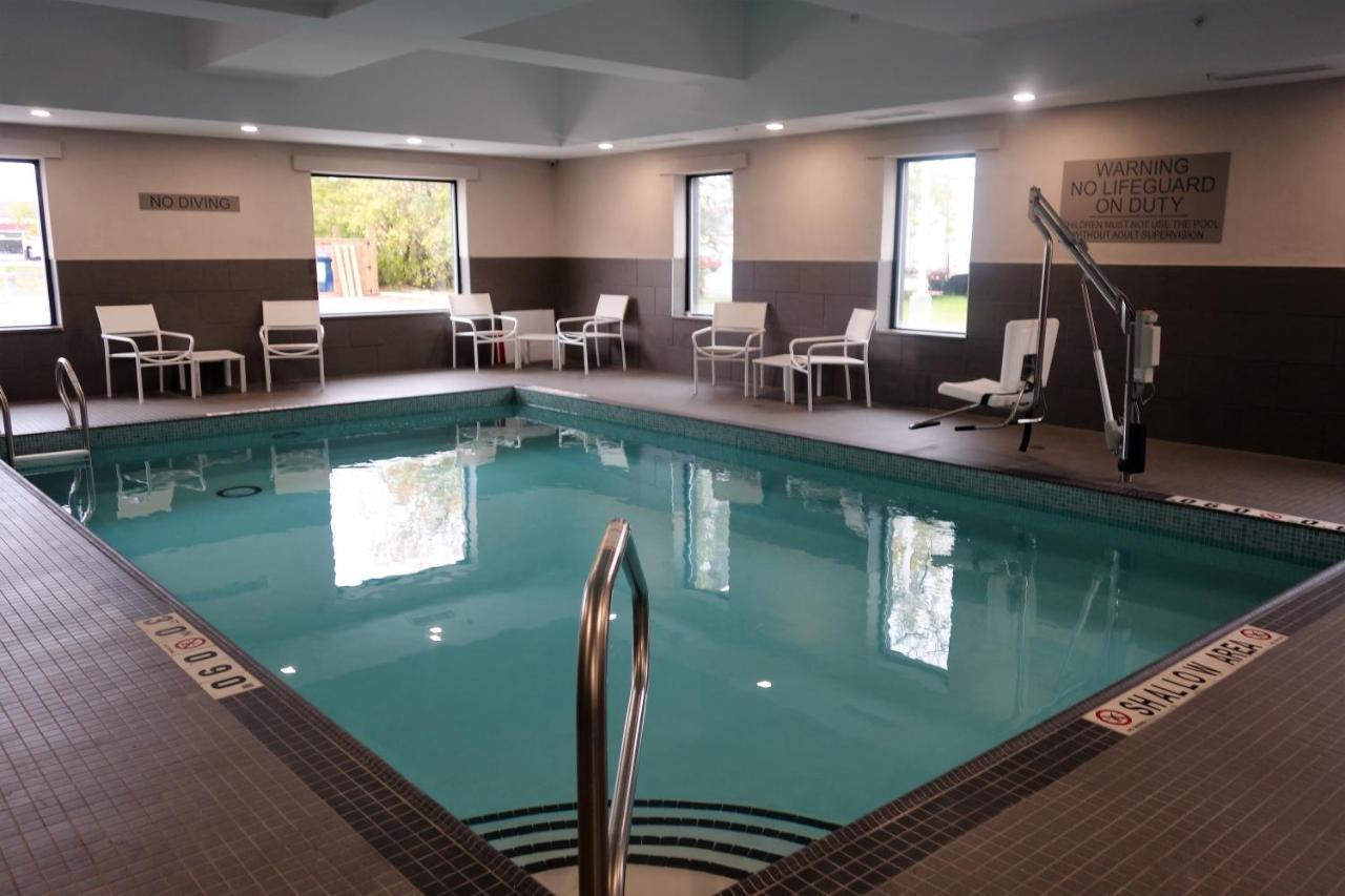 Country Inn & Suites By Radisson, Belleville, On Ngoại thất bức ảnh